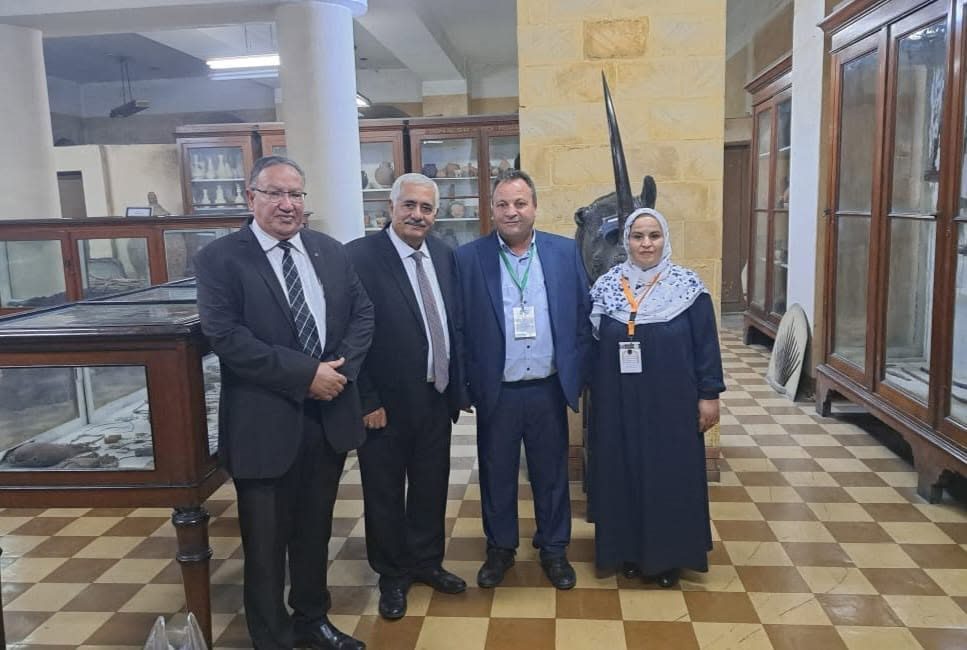 الجمعية الجغرافية المصرية ووزارة الاتصالات توقعان بروتوكولًا لرقمنة كنوزها العلمية